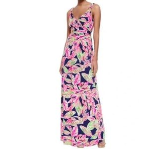 LILLY PULITZER, Villa Maxi Dress in the Bright Navy in The Vias Print, Size M